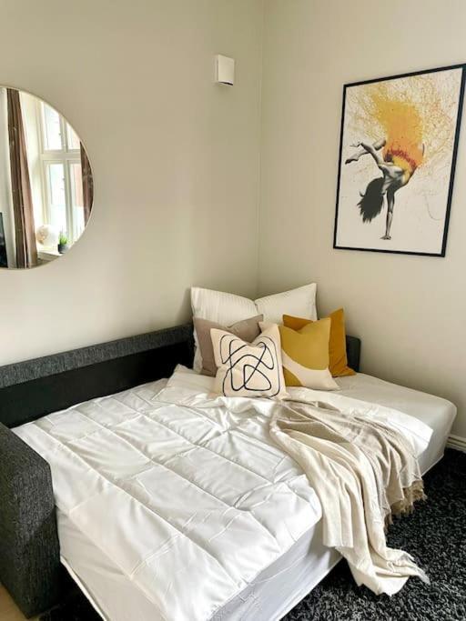 Modern And Cozy Studio Apartment In Central Осло Экстерьер фото